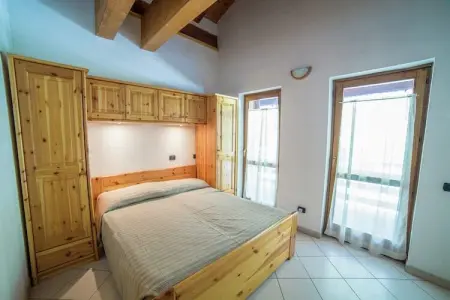 Chalet Antey Penta, Le chalet se trouve dans un quartier calme et ensoleillée de Antey Saint-André. - Photo 14