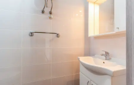 Location Maison 6 personnes à Bratulici - Photo 24