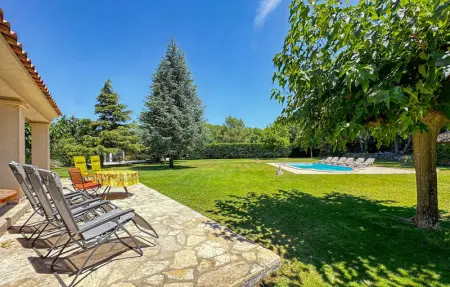 Location Maison 10 personnes à St. Cannat - Photo 6