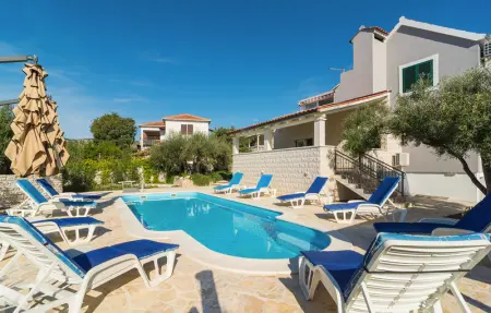 Location Maison 12 personnes à Milna - Photo 8