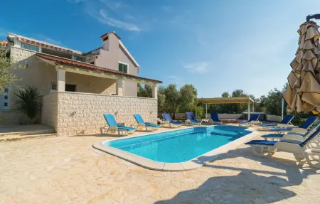 Location Maison 12 personnes à Milna - Photo 9