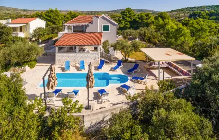 Location Maison 12 personnes à Milna - Photo 12