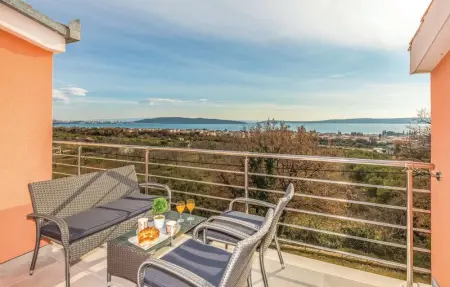 Location Maison 12 personnes à Kastel Luksic - Photo 3