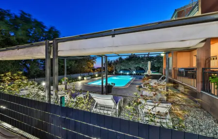 Location Maison 12 personnes à Kastel Luksic - Photo 8