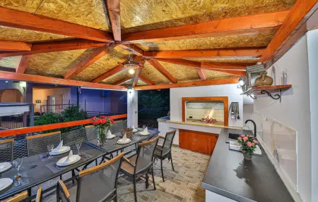 Location Maison 12 personnes à Kastel Luksic - Photo 23