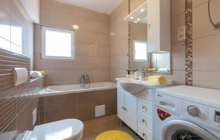 Location Maison 12 personnes à Kastel Luksic - Photo 46