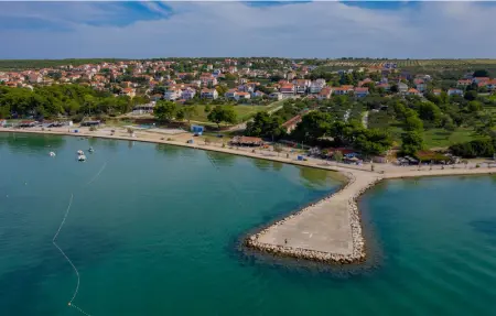 Location Maison 6 personnes à Sveti Filip i Jakov - Photo 12