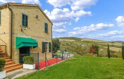 Casa Ricci, Maison 5 personnes à Cossignano IMM244