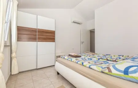 Location Maison 5 personnes à Koromacno - Photo 18