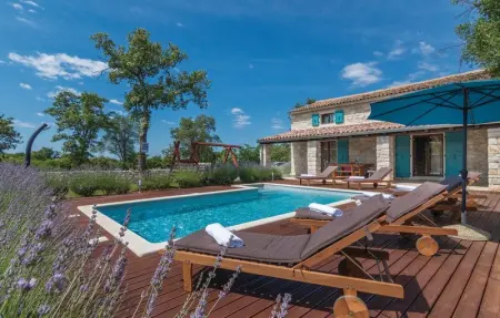 Location Maison 7 personnes à Bale - Photo 5