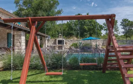 Location Maison 7 personnes à Bale - Photo 8