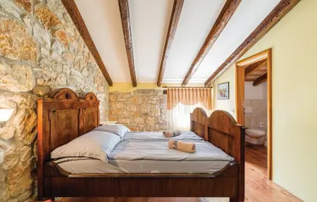 Location Maison 7 personnes à Bale - Photo 23