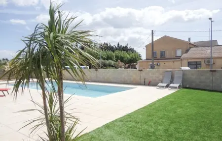 Location Maison 6 personnes à Ginestas - Photo 8