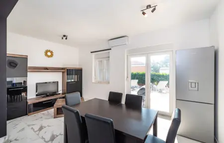 Location Maison 12 personnes à Bibinje - Photo 4