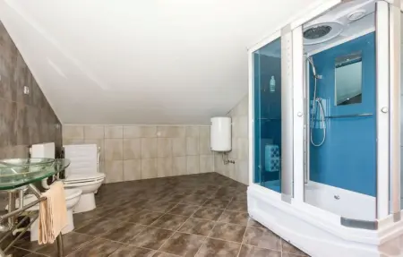 Location Maison 8 personnes à Bregi - Photo 46