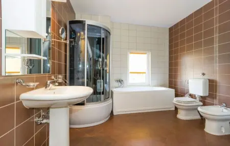 Location Maison 8 personnes à Bregi - Photo 49