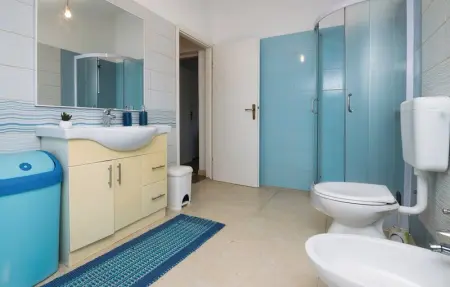 Location Maison 8 personnes à Pridraga - Photo 15