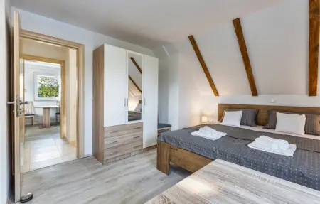 Location Maison 8 personnes à Smiljan - Photo 27