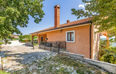 Location Maison 6 personnes à Tinjan - Photo 13