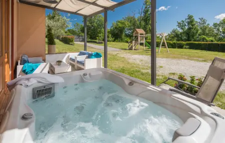 Location Maison 6 personnes à Tinjan - Photo 23