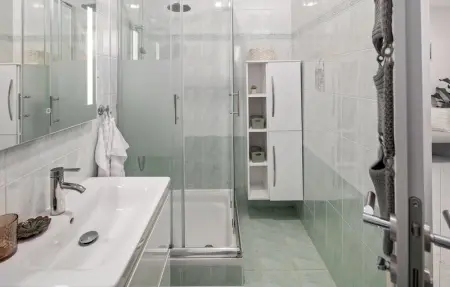 Location Maison 6 personnes à Tinjan - Photo 44