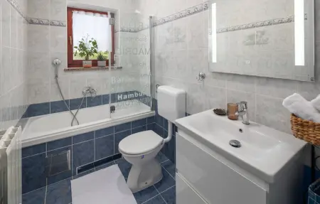 Location Maison 6 personnes à Tinjan - Photo 46