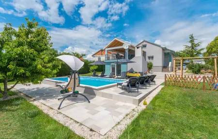 Maison à Gorica - L803061