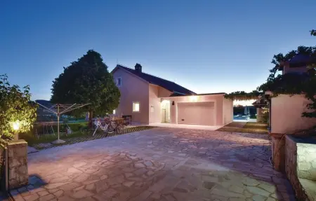 Location Maison 8 personnes à Bajagic - Photo 24