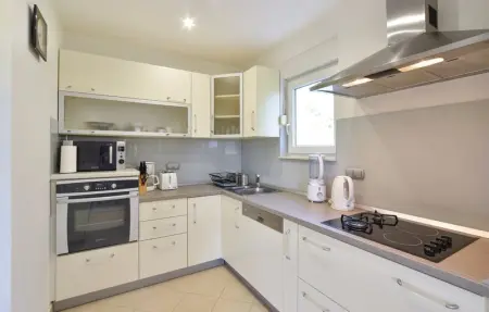 Location Maison 8 personnes à Bajagic - Photo 33