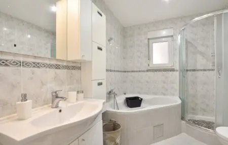 Location Maison 8 personnes à Bajagic - Photo 44