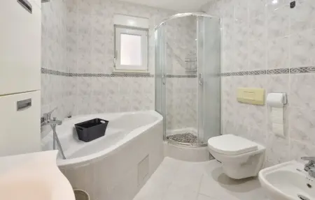 Location Maison 8 personnes à Bajagic - Photo 45