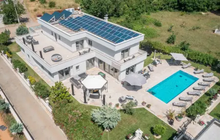 Location Maison 16 personnes à Liznjan - Photo 8