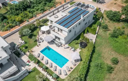 Location Maison 16 personnes à Liznjan - Photo 11