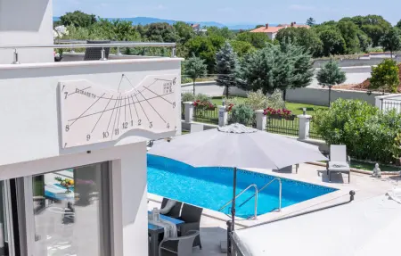 Location Maison 16 personnes à Liznjan - Photo 12