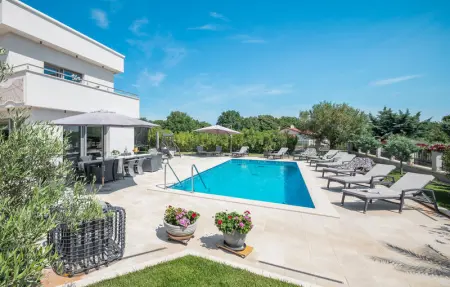 Location Maison 16 personnes à Liznjan - Photo 13