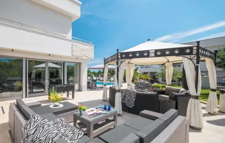 Location Maison 16 personnes à Liznjan - Photo 14