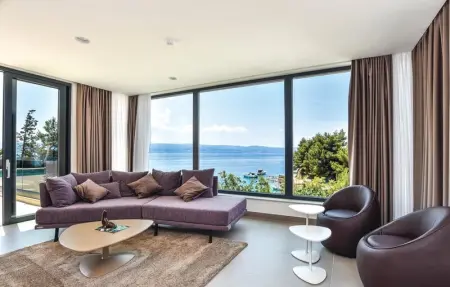 Location Maison 9 personnes à Omis - Photo 2