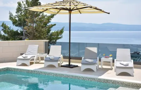 Location Maison 9 personnes à Omis - Photo 11