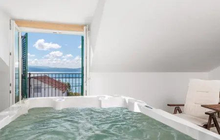 Location Maison 8 personnes à Cesarica - Photo 2