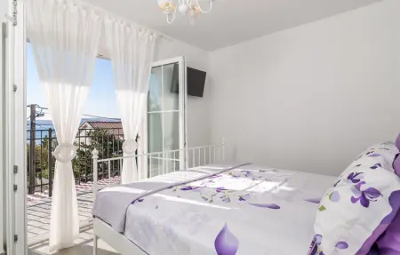 Location Maison 8 personnes à Cesarica - Photo 6