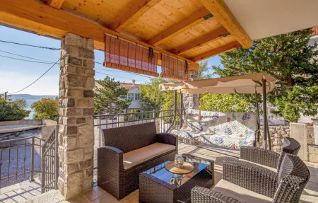 Location Maison 8 personnes à Cesarica - Photo 9