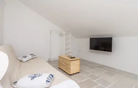 Location Maison 8 personnes à Cesarica - Photo 17