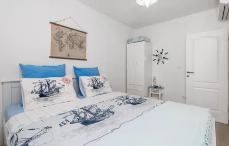 Location Maison 8 personnes à Cesarica - Photo 20