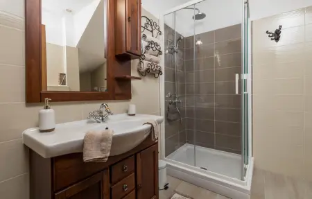 Location Maison 8 personnes à Cesarica - Photo 30