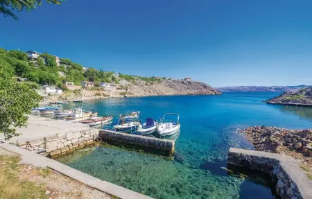 Location Maison 8 personnes à Cesarica - Photo 40