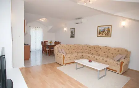 Location Maison 12 personnes à Rastovac - Photo 19