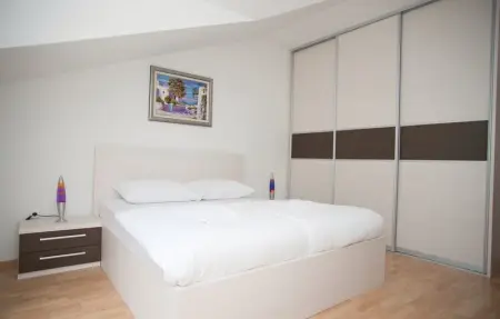 Location Maison 12 personnes à Rastovac - Photo 25