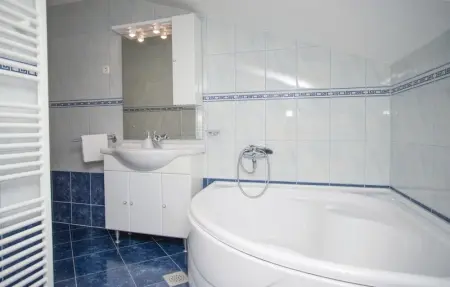 Location Maison 12 personnes à Rastovac - Photo 34