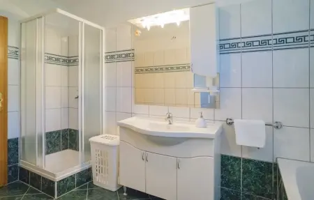 Location Maison 12 personnes à Rastovac - Photo 36