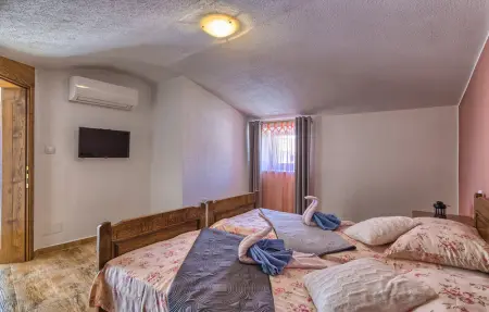 Location Maison 8 personnes à Liznjan - Photo 26